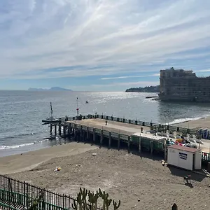 Appartamento Loft Con A Posillipo, Napoli